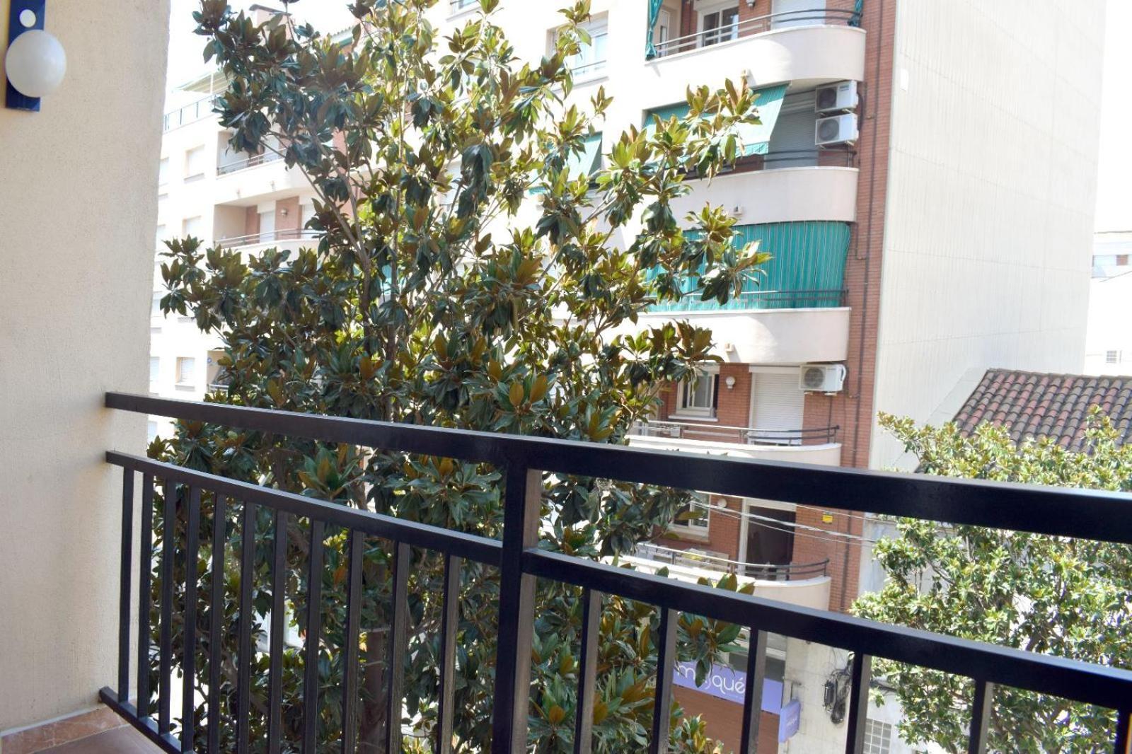 Apartamentos Atlas Terrassa IV Exterior photo